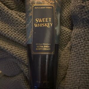 Bath & Body Works Sweet Whiskey Body Cream